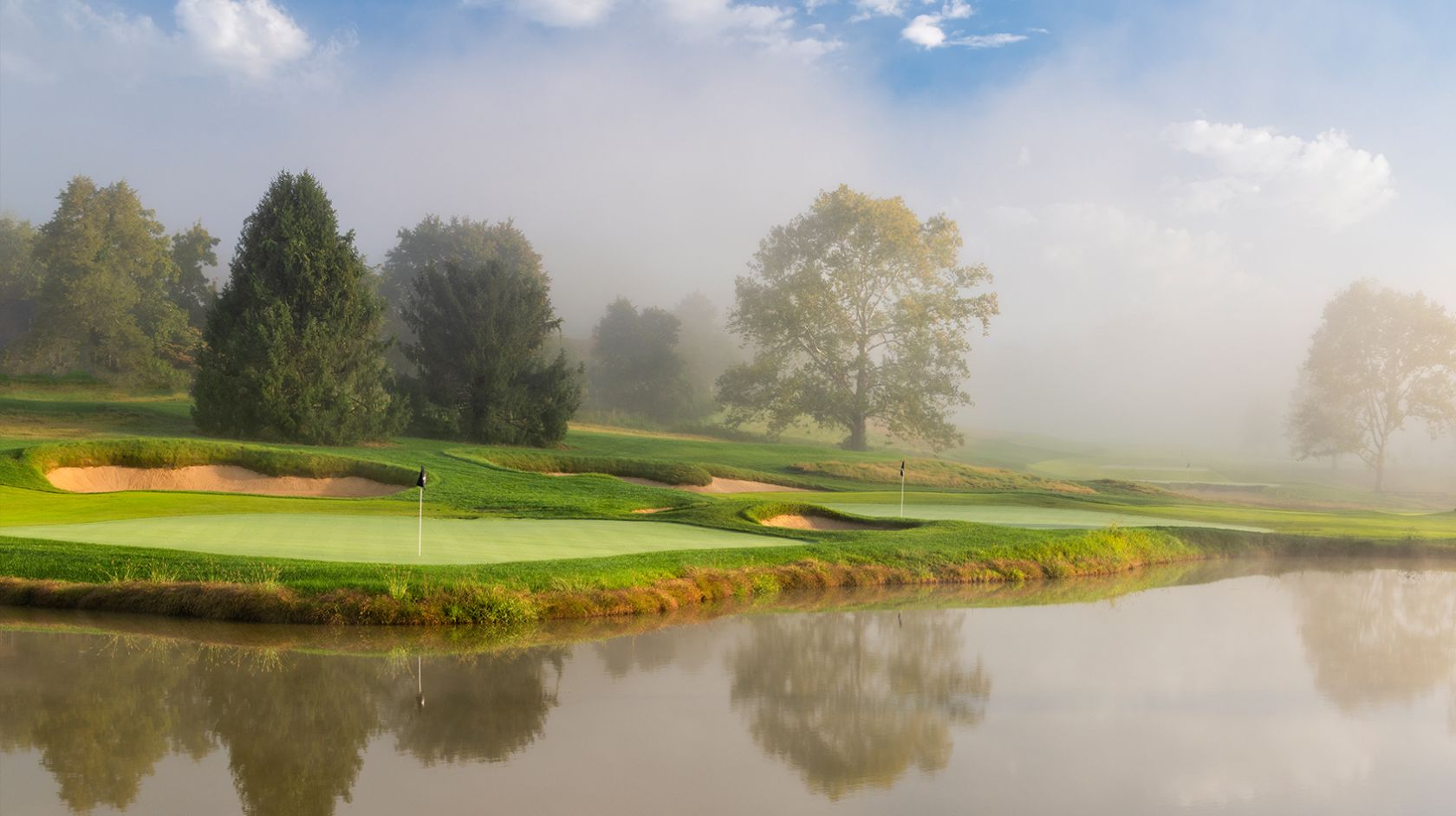 Par-3 Course with morning fog